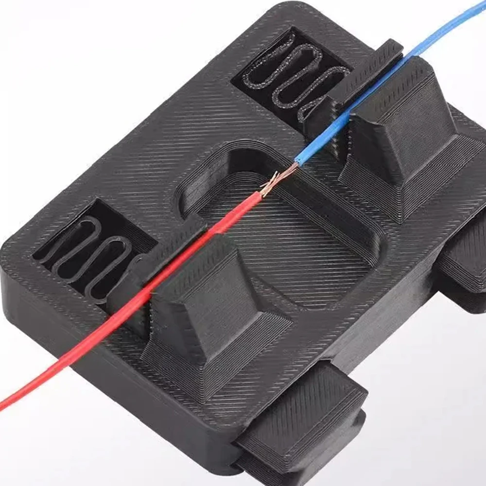 How This Welding Table Clamp Simplifies Precise Motherboard Soldering Repairs