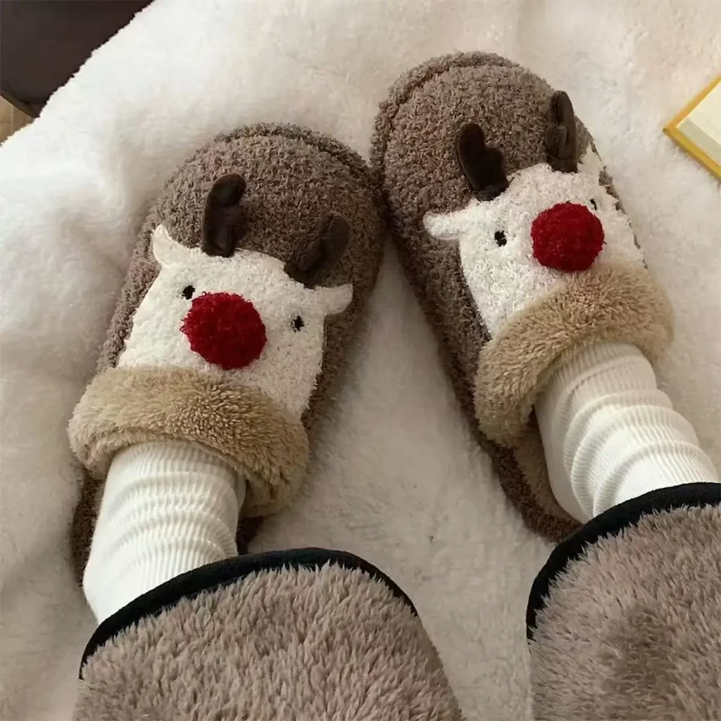 Cozy Winter Cotton Slippers for Couples That Keep Feet Warm and Safe